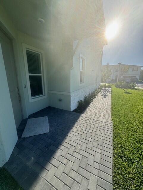 Building Photo - 4344 Hammock Grove Dr