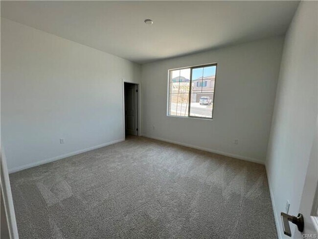 Building Photo - Brand new construction