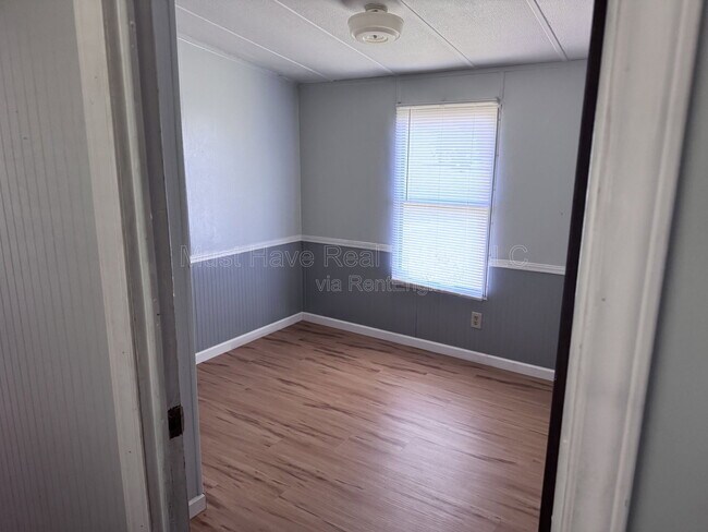 Building Photo - 1473 Brooksouth Dr