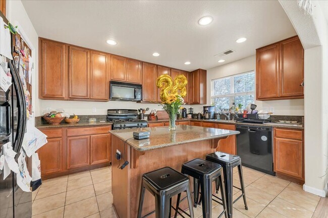 Building Photo - 7604 Stone Bluff Way