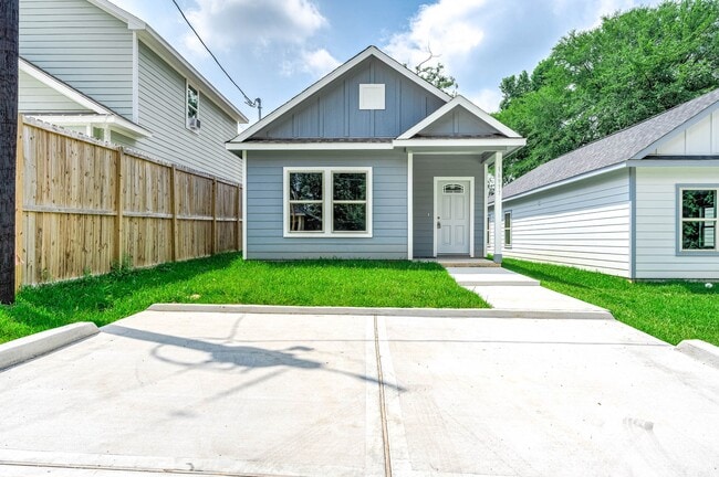 Primary Photo - 16977 Glenheath St