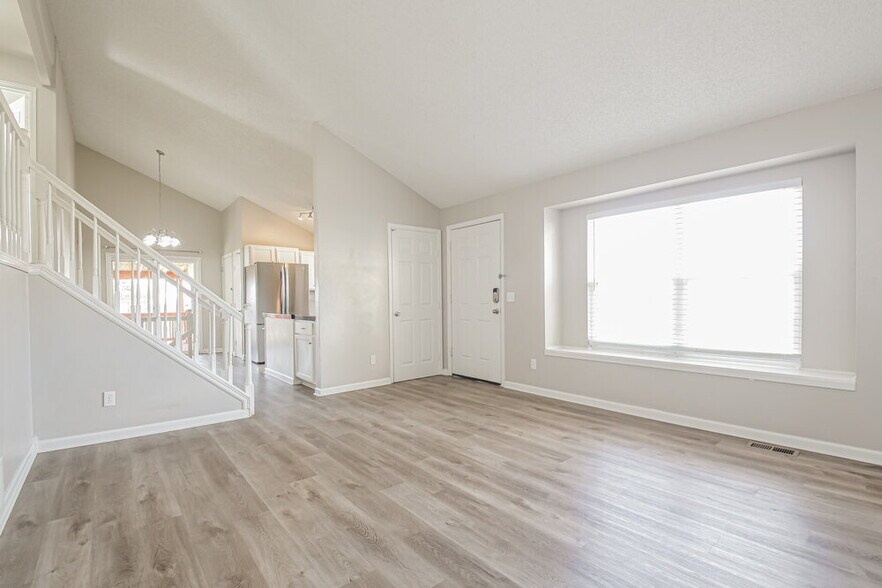 Building Photo - 4089 S Dunkirk Way