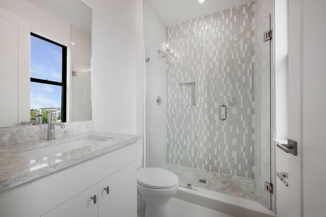 Building Photo - 12526 Solana Bay Cir