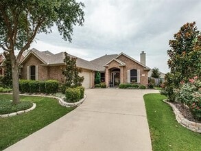 Building Photo - 5637 Bandit Dr