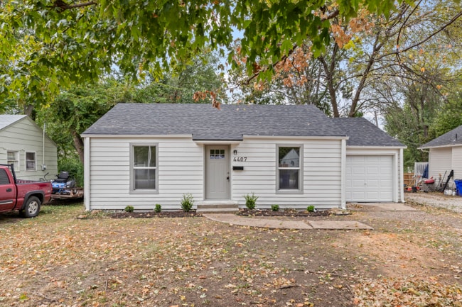 Building Photo - 4407 S Ocheltree St
