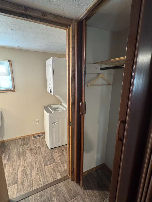 Building Photo - 4664 US-30