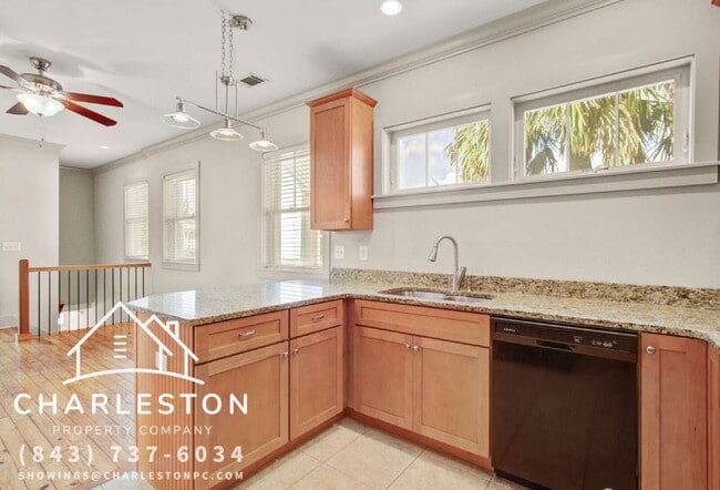 Building Photo - 455 Race St