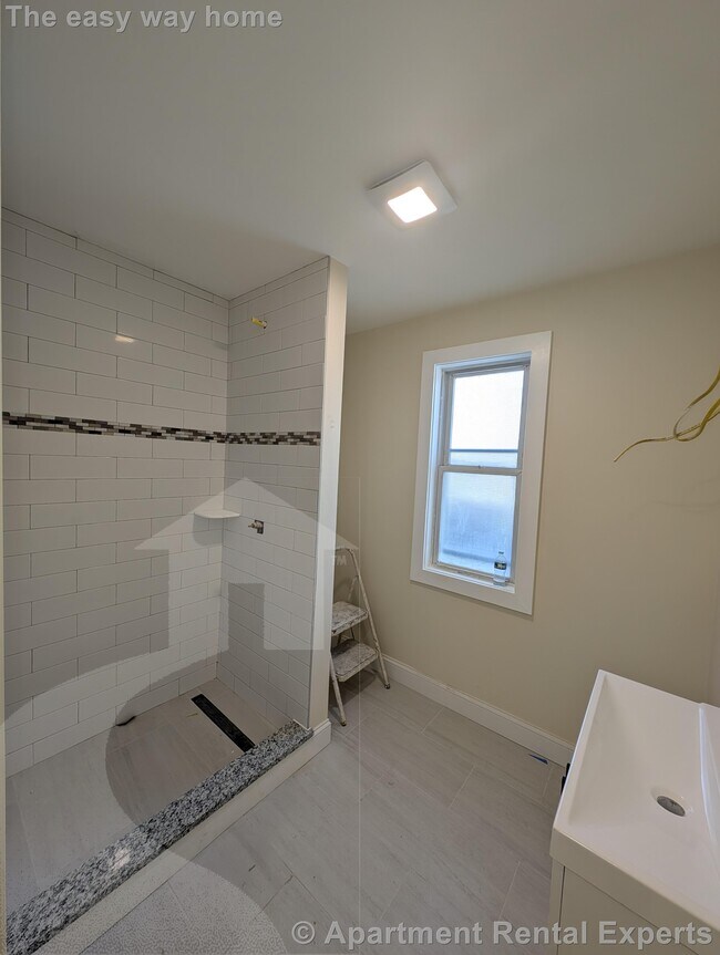 Building Photo - 5-7 Lowell Cir Unit #1