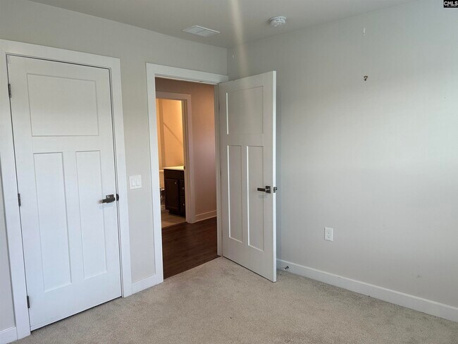 Building Photo - 1037 Cameron Ridge Dr