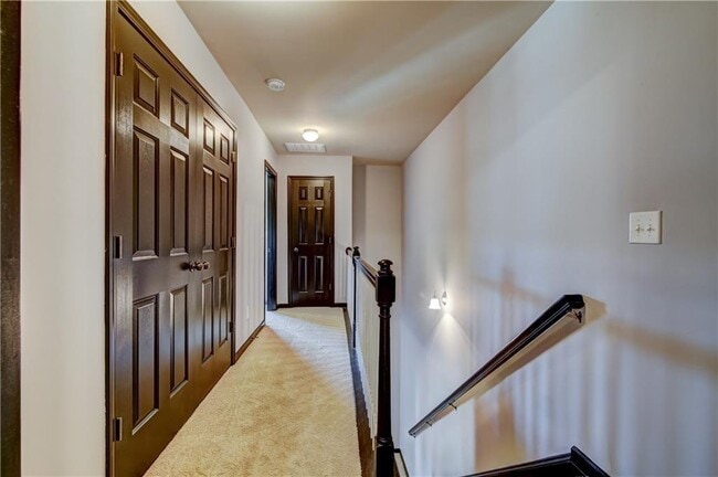 Building Photo - 1754 Oak Brook Ln NW