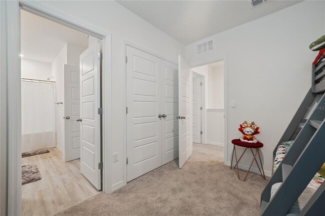 Building Photo - 2076 Monteverde Ave