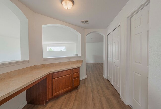 Building Photo - 3701 Titanic Cir