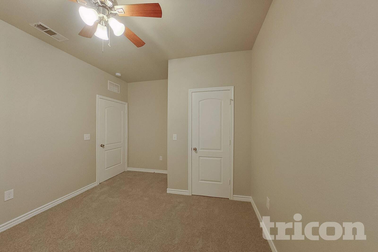 Building Photo - 4825 Freeport Dr