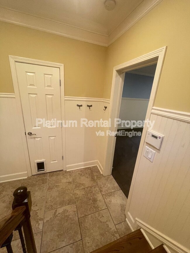 Building Photo - 1460 Wembley Ct NE