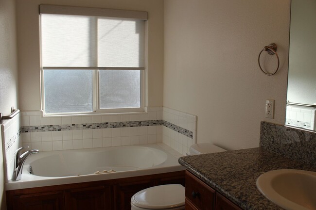 Building Photo - Available Soon! Must See 2 Bedroom Home Lo...