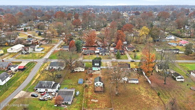 Building Photo - 7173 Beechland Ave