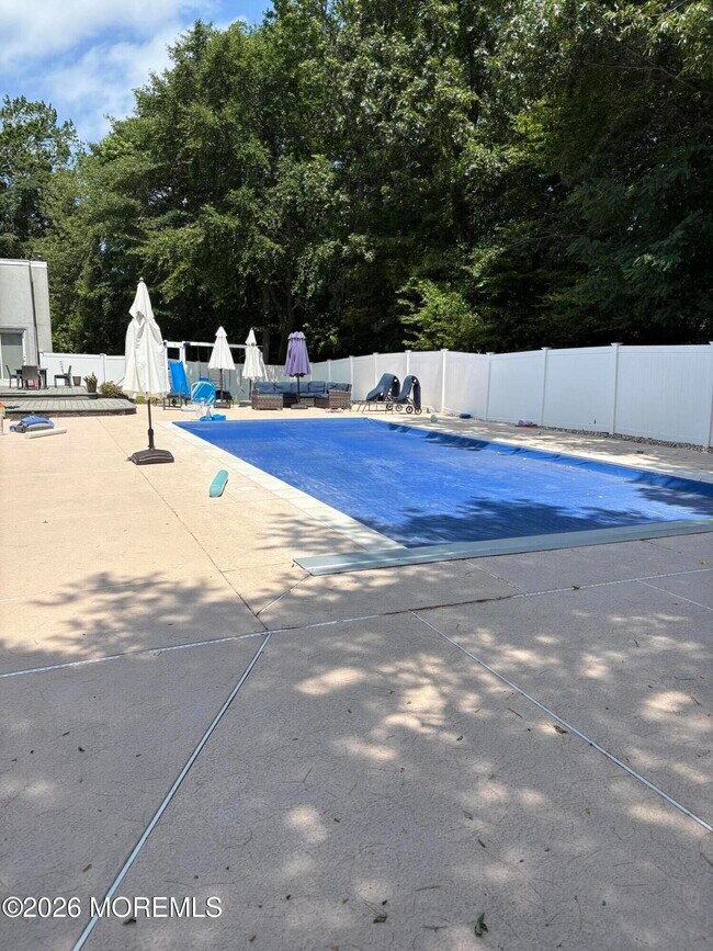 Building Photo - 7 Harvard Ct