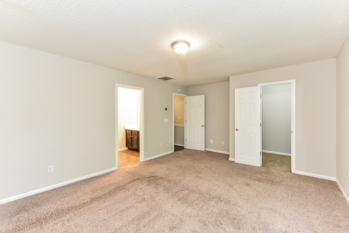 Building Photo - 408 Parc River Blvd