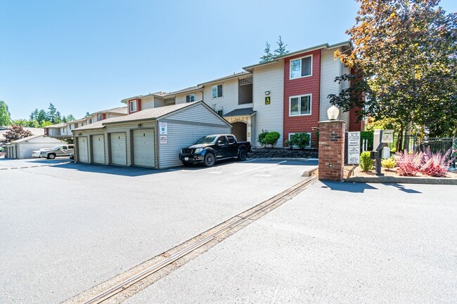 Building Photo - Move In Special! Get 8 Weeks FREE RENT at ...