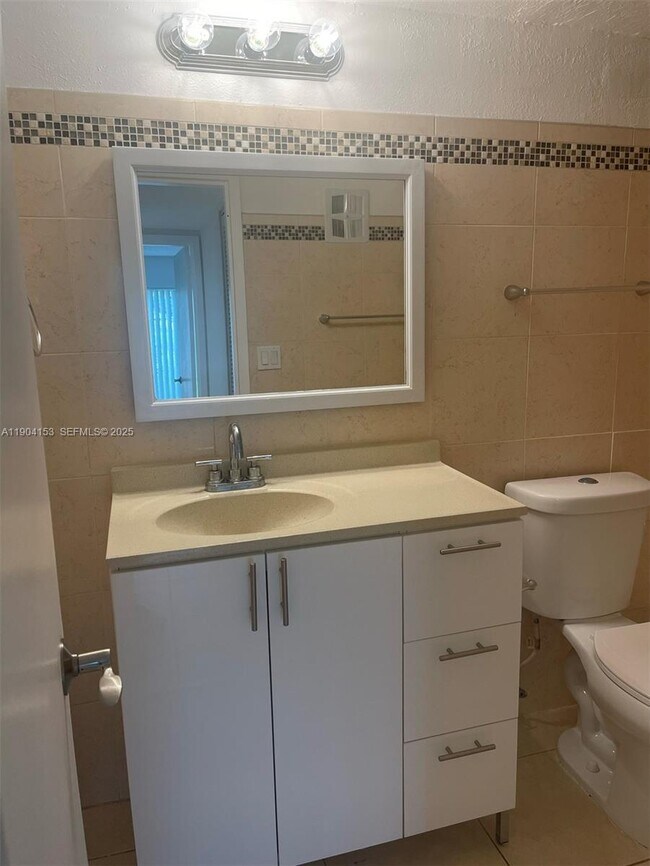 Building Photo - 4800 NW 79th Ave