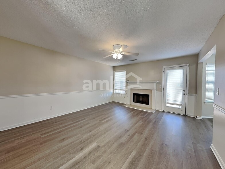 Building Photo - 501 Gonzaga Cir