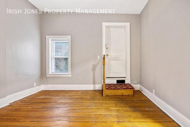 Building Photo - 62 Park St