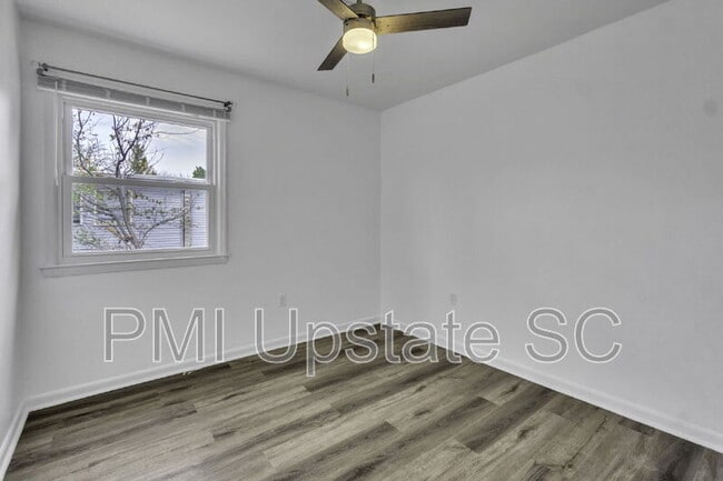 Building Photo - 3706 E North St