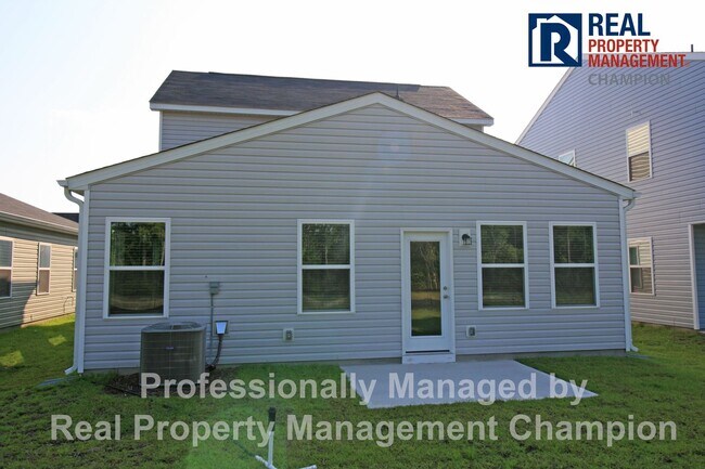 Building Photo - 1095 Hanson Dr
