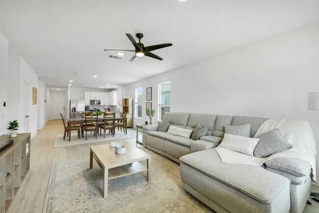 Building Photo - 16910 Elm Grove Road