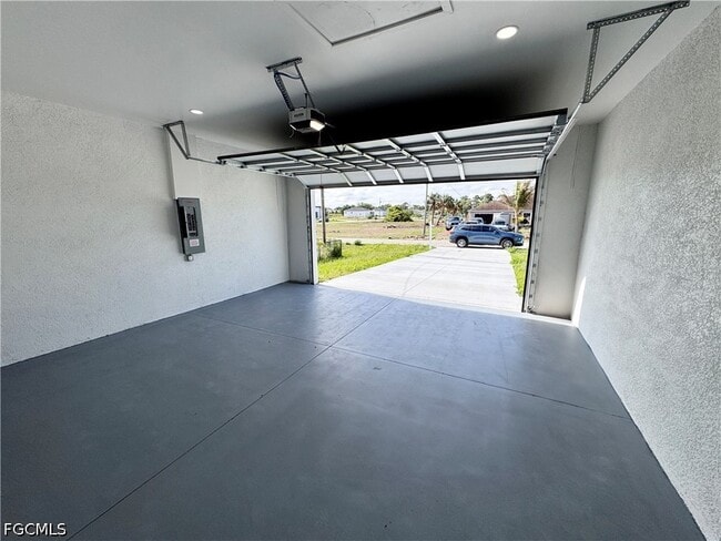 Building Photo - 477 Rayford St