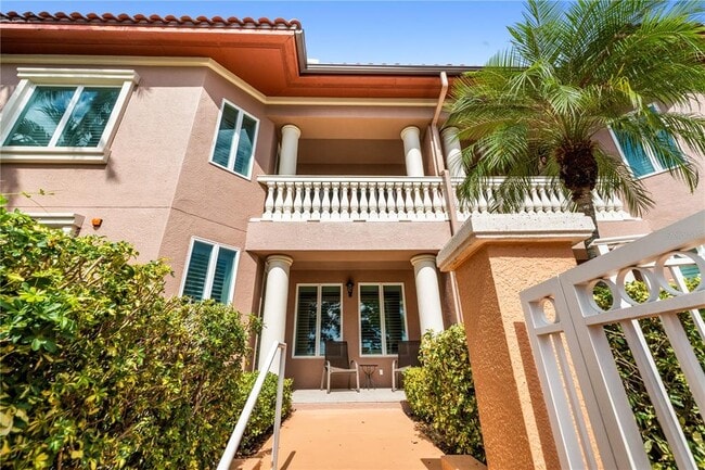 Building Photo - 515 5th Ave NE