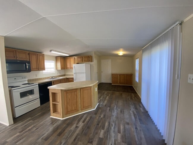 Building Photo - 1709 Brown Pl Dr