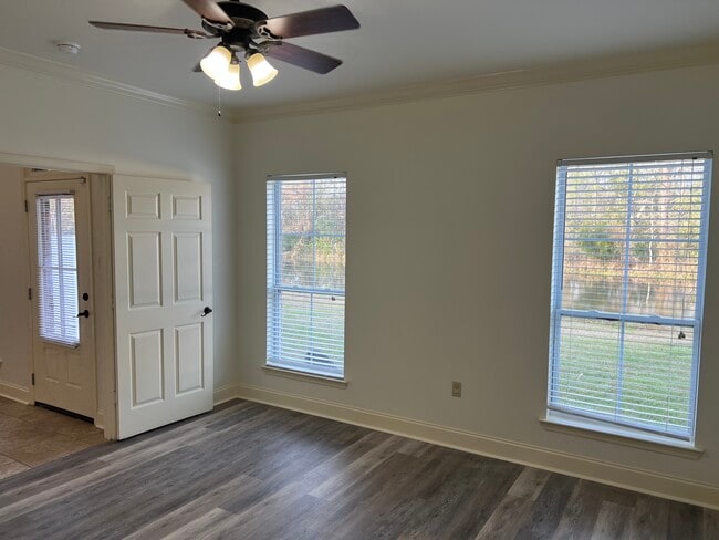 Master Bedroom - 37150 Woodgate Ave