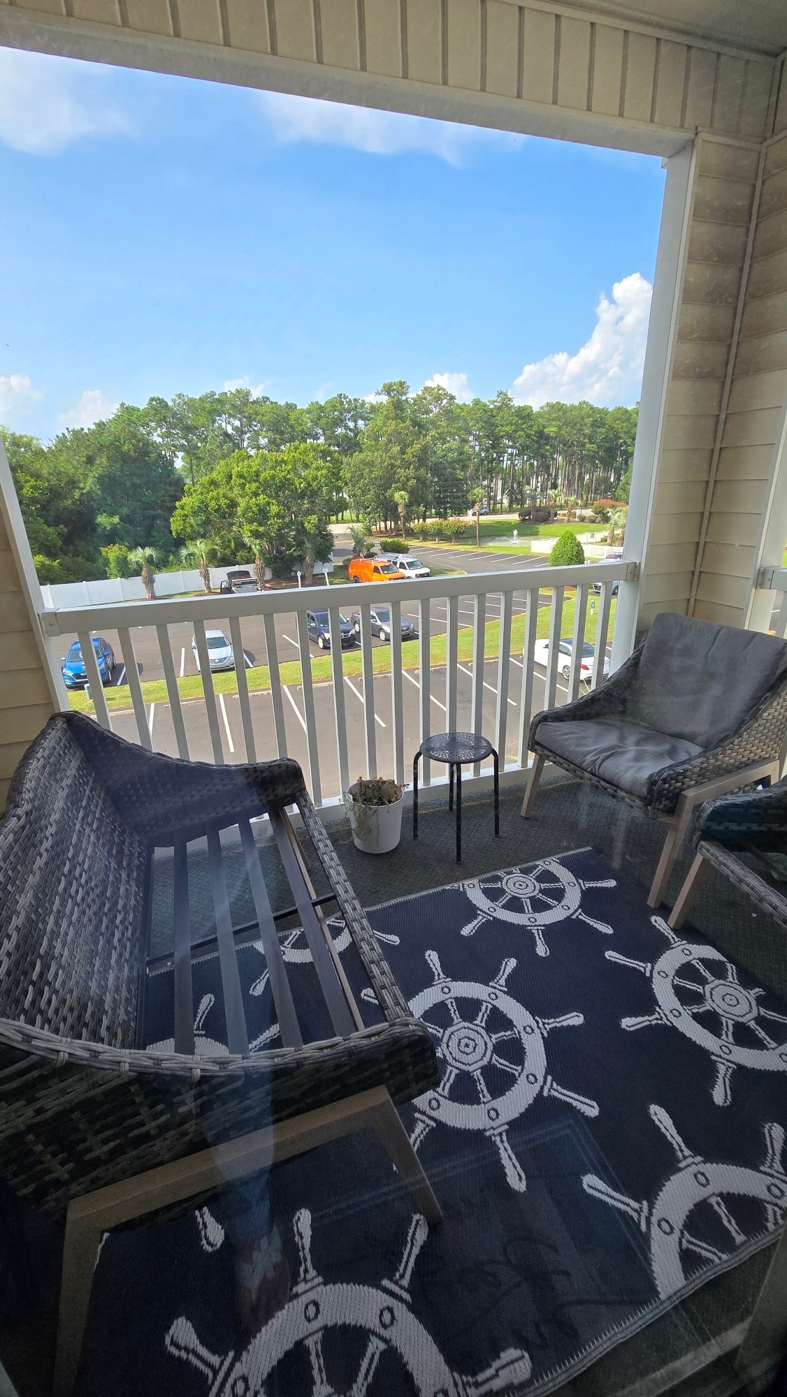 Balcony - 480 River Oaks Dr