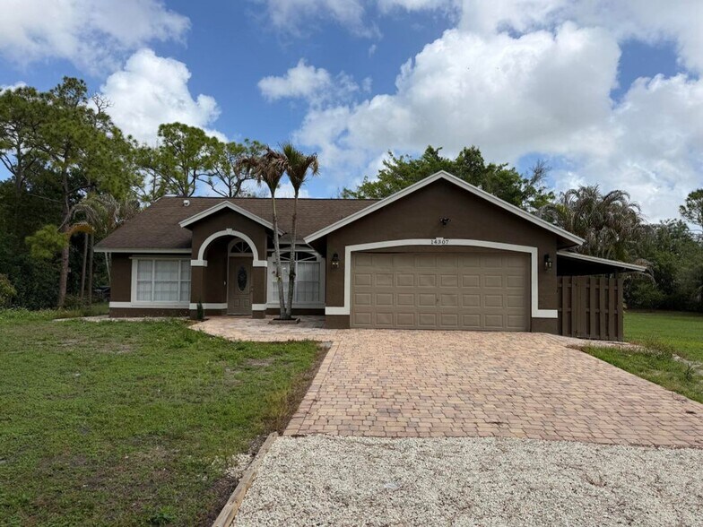 Building Photo - 14307 80th Ln N