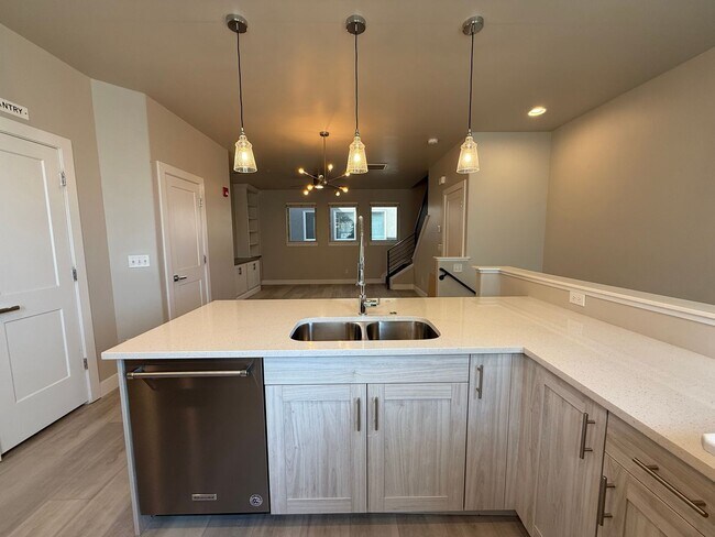 Building Photo - Modern Townhouse with Rooftop Deck & Mountain Views Near Sloan’s Lake!!
