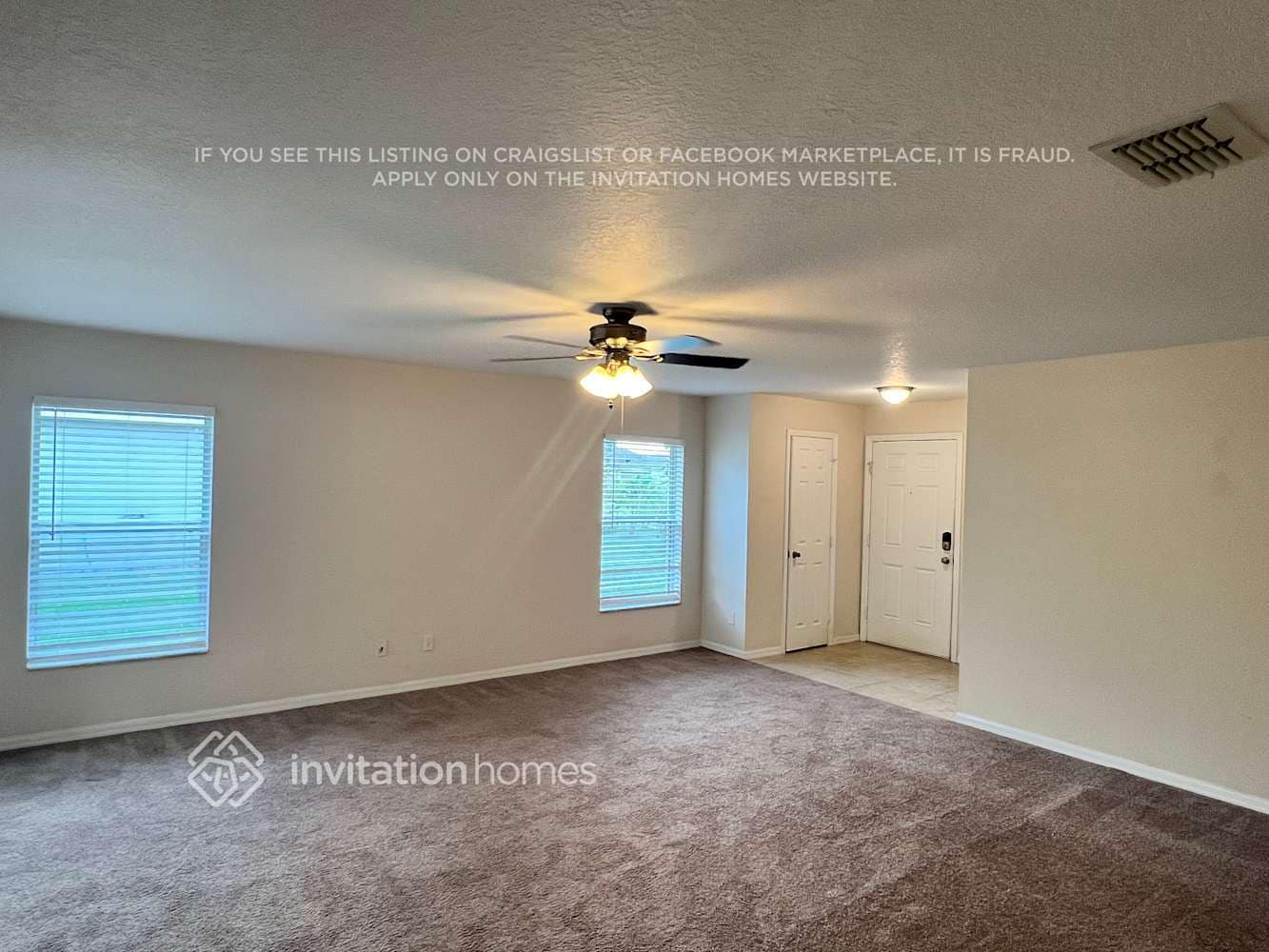 Building Photo - 391 SW Millard Dr