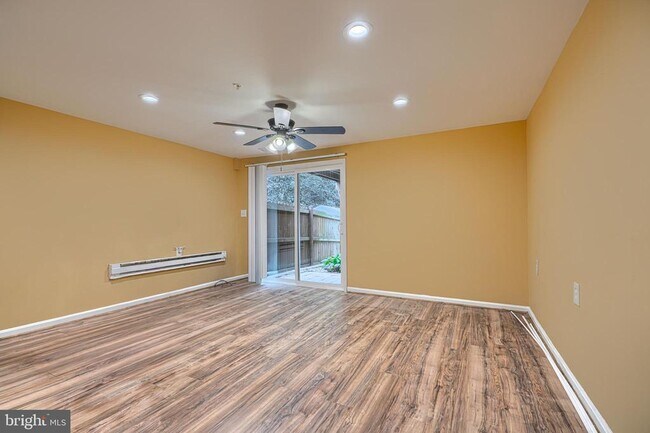 Building Photo - 3818 Swift Run Dr