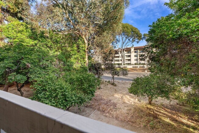 Building Photo - 5750 Friars Rd
