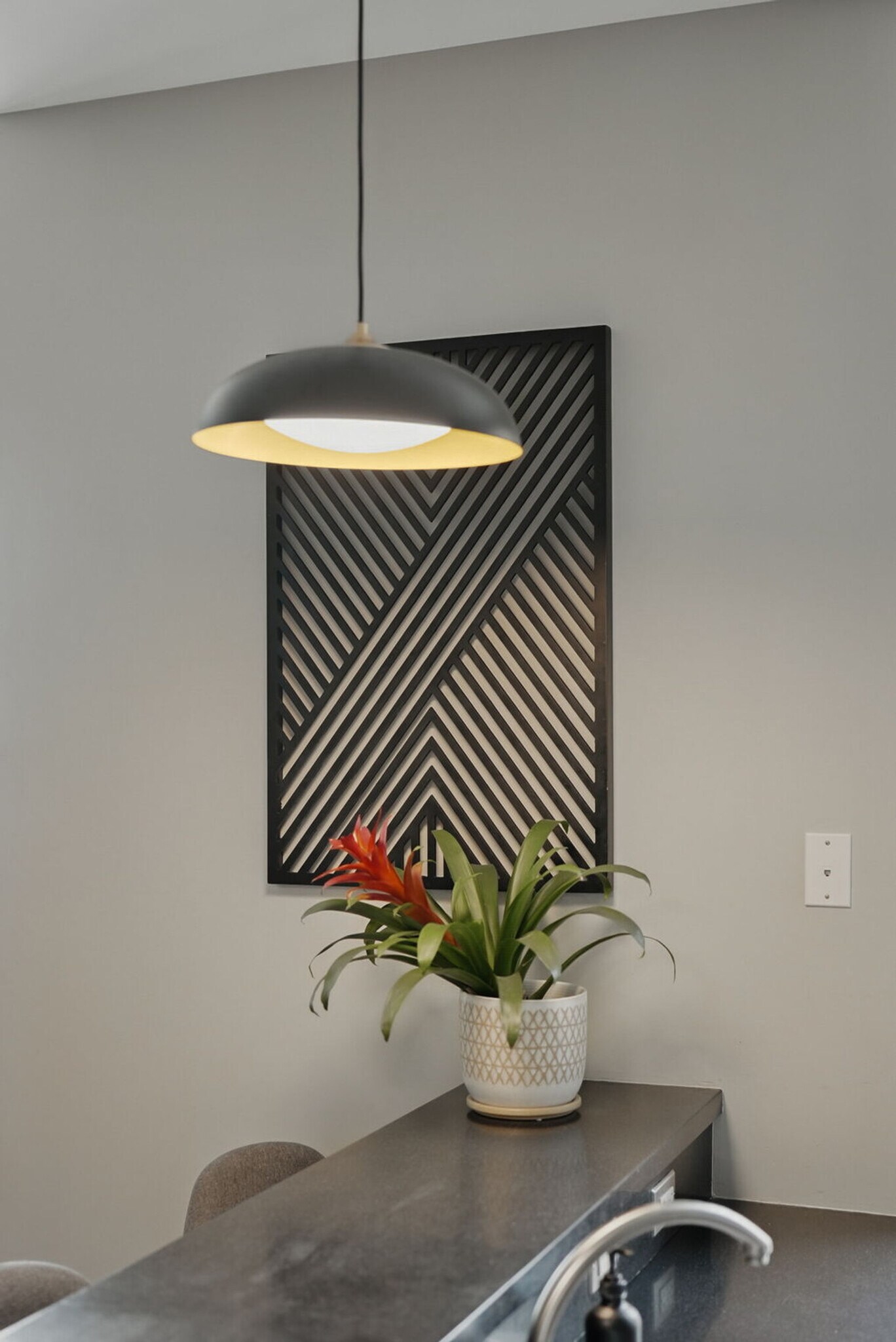 Building Photo - 400 Walnut St