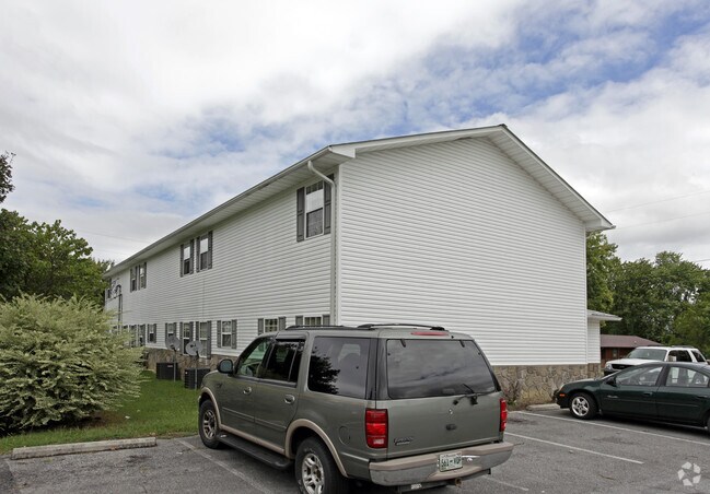 307 Mcmahan Ave - Twin Oaks Townhomes - Twin Oaks Townhomes