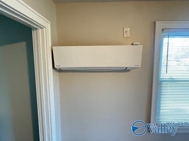 Building Photo - 201 Delaware Cir NW