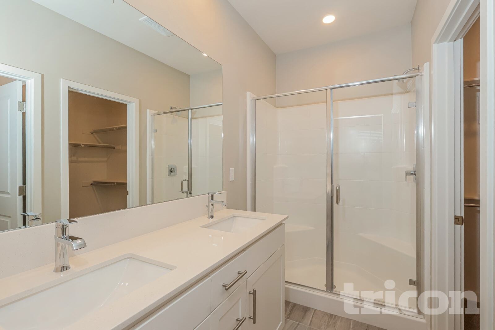 Building Photo - 10571 Vina Ct