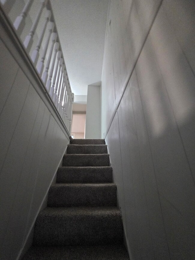 Building Photo - 1008 Kenilworth Ave