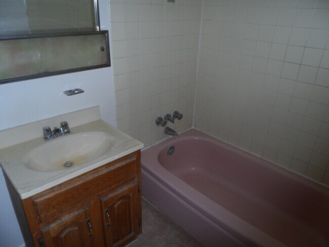 Building Photo - Affordable 1 Bedroom Condo in Central Las Vegas