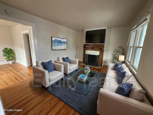 Building Photo - 3905 Isabella Ave