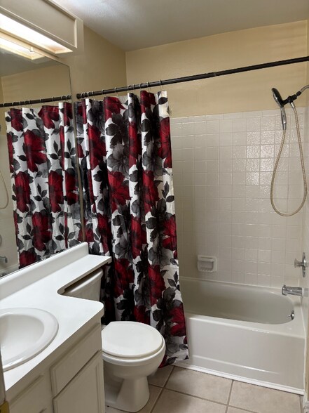 Building Photo - 4148 Charleston Dr
