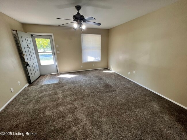 Building Photo - 536 Crestwood Rd