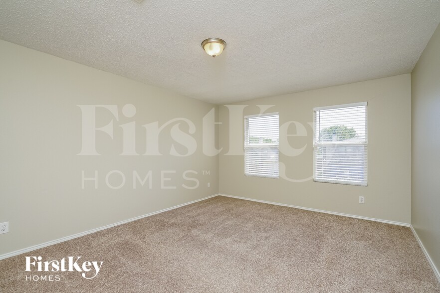 Building Photo - 3114 Melrose Dr