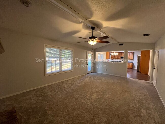 Building Photo - 6004 Players Pl